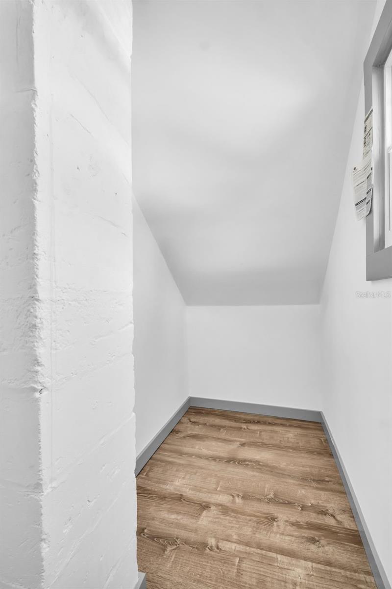Bonus room w/ Storage