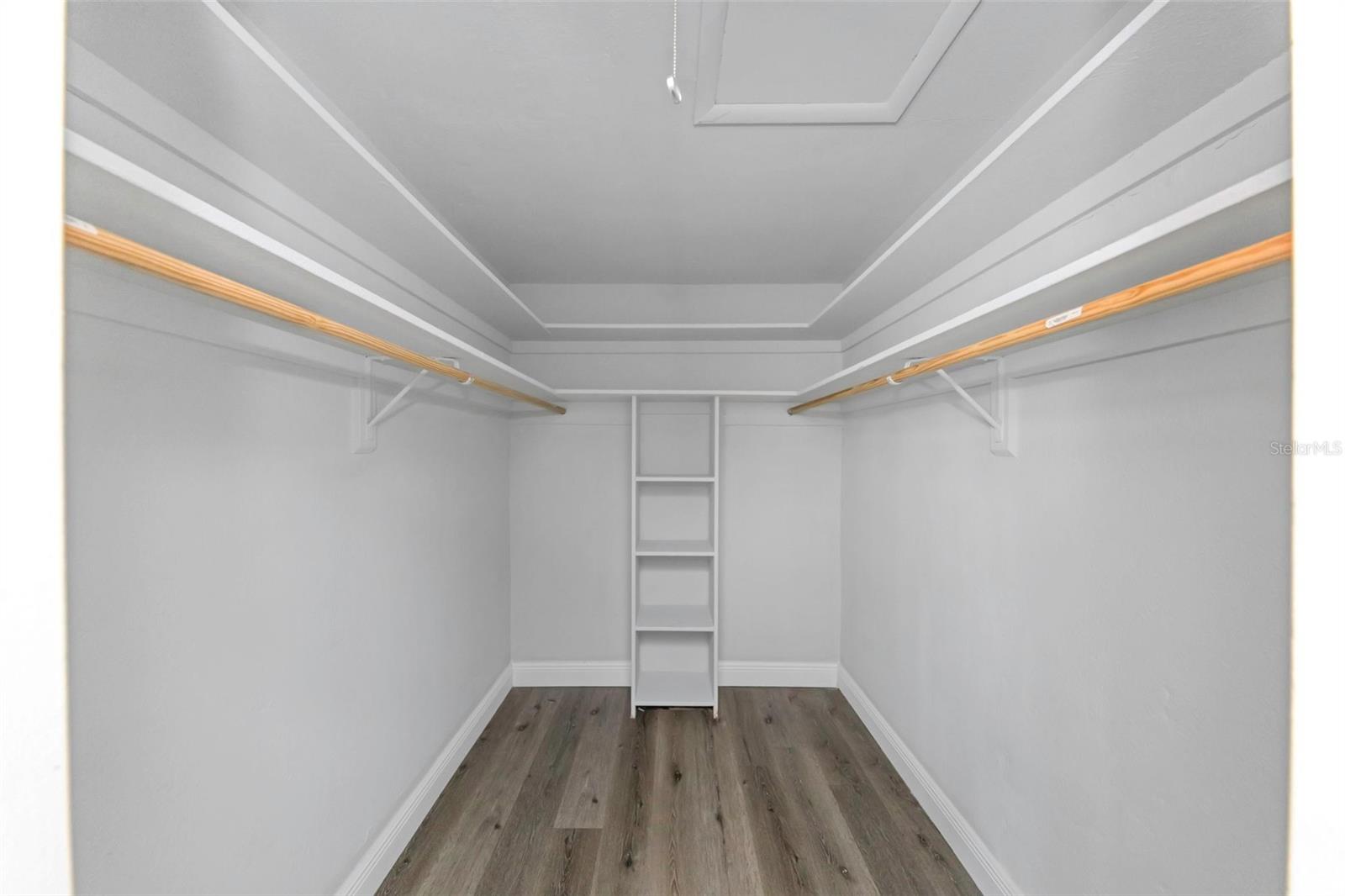 Master Bedroom - Closet