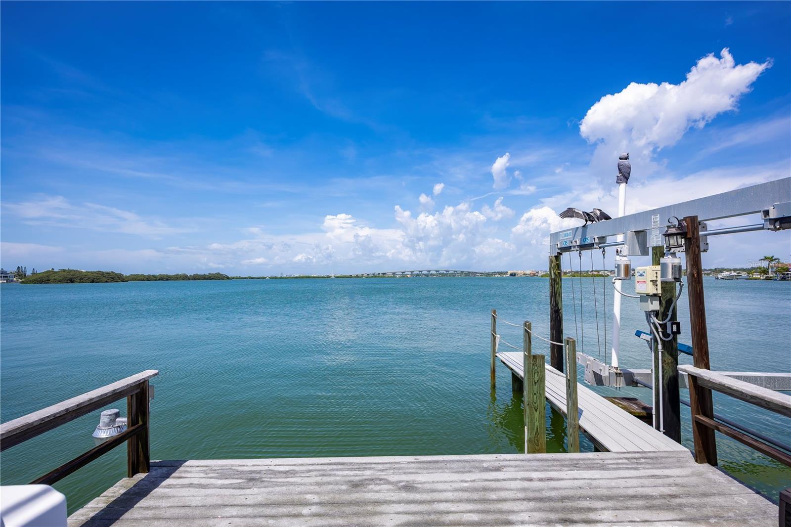 Composite Dock with 25,000 lb life