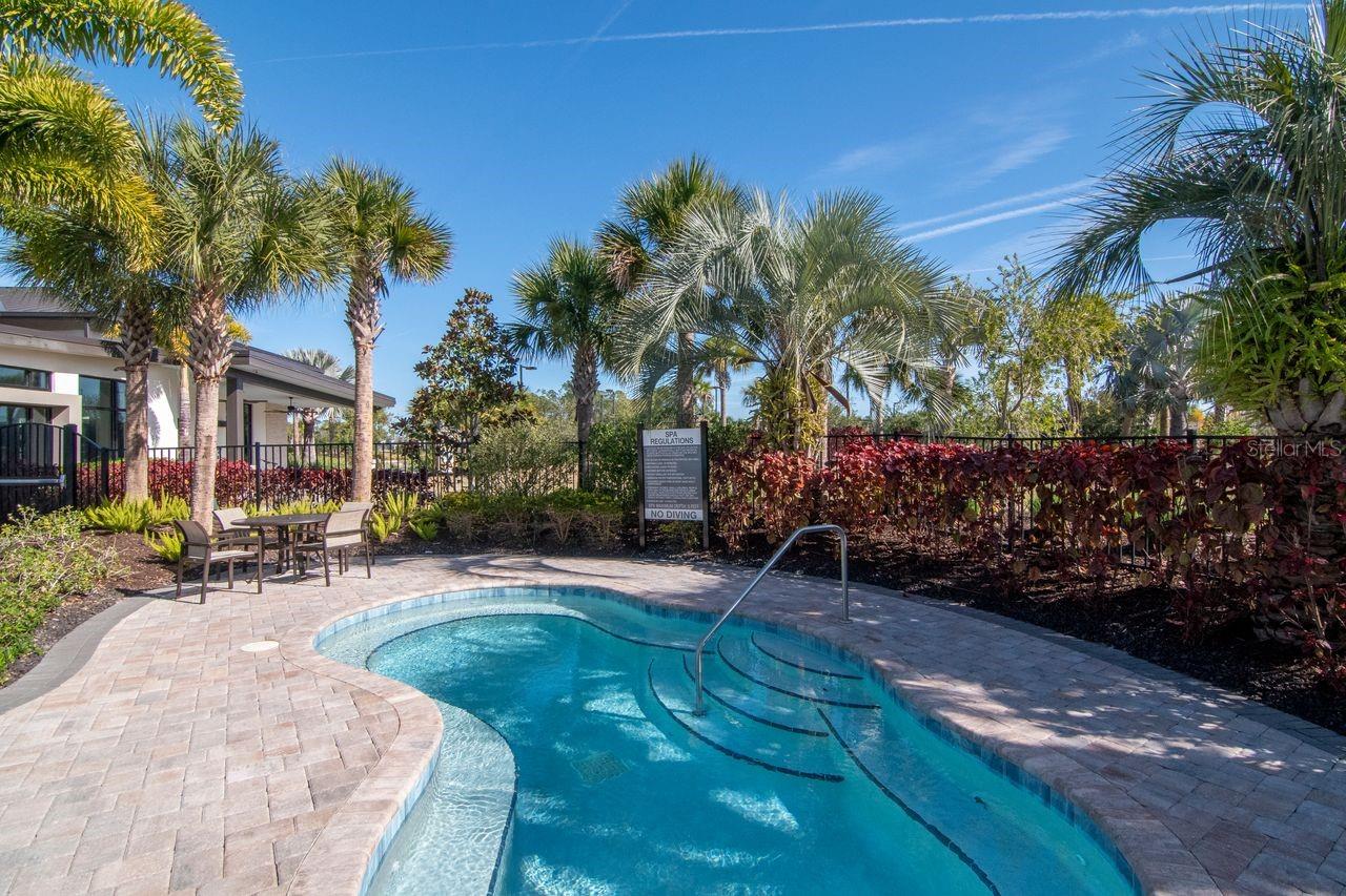 River Landing Resort-Style Pool