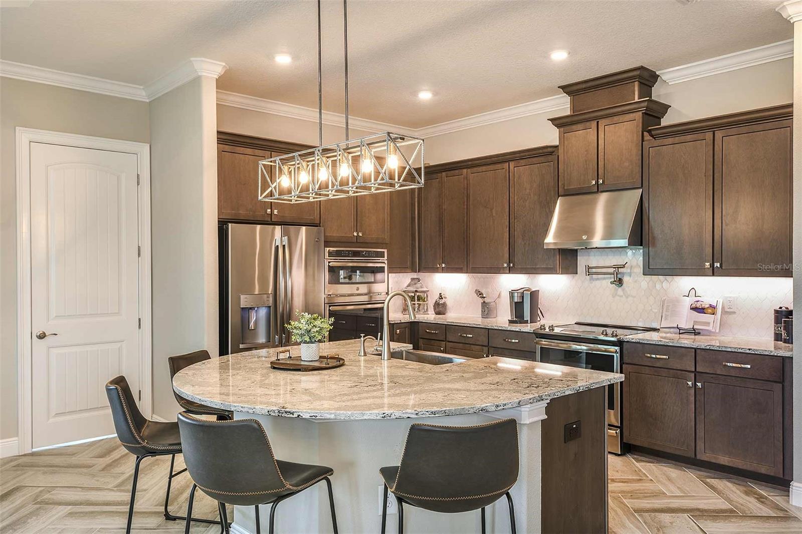 Model Home - Does not represent actual To be Built Home may show different Options