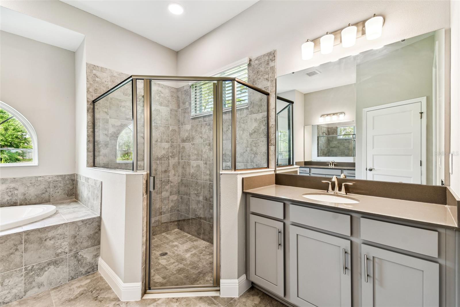 Model Home - Does not represent actual To be Built Home may show different Options