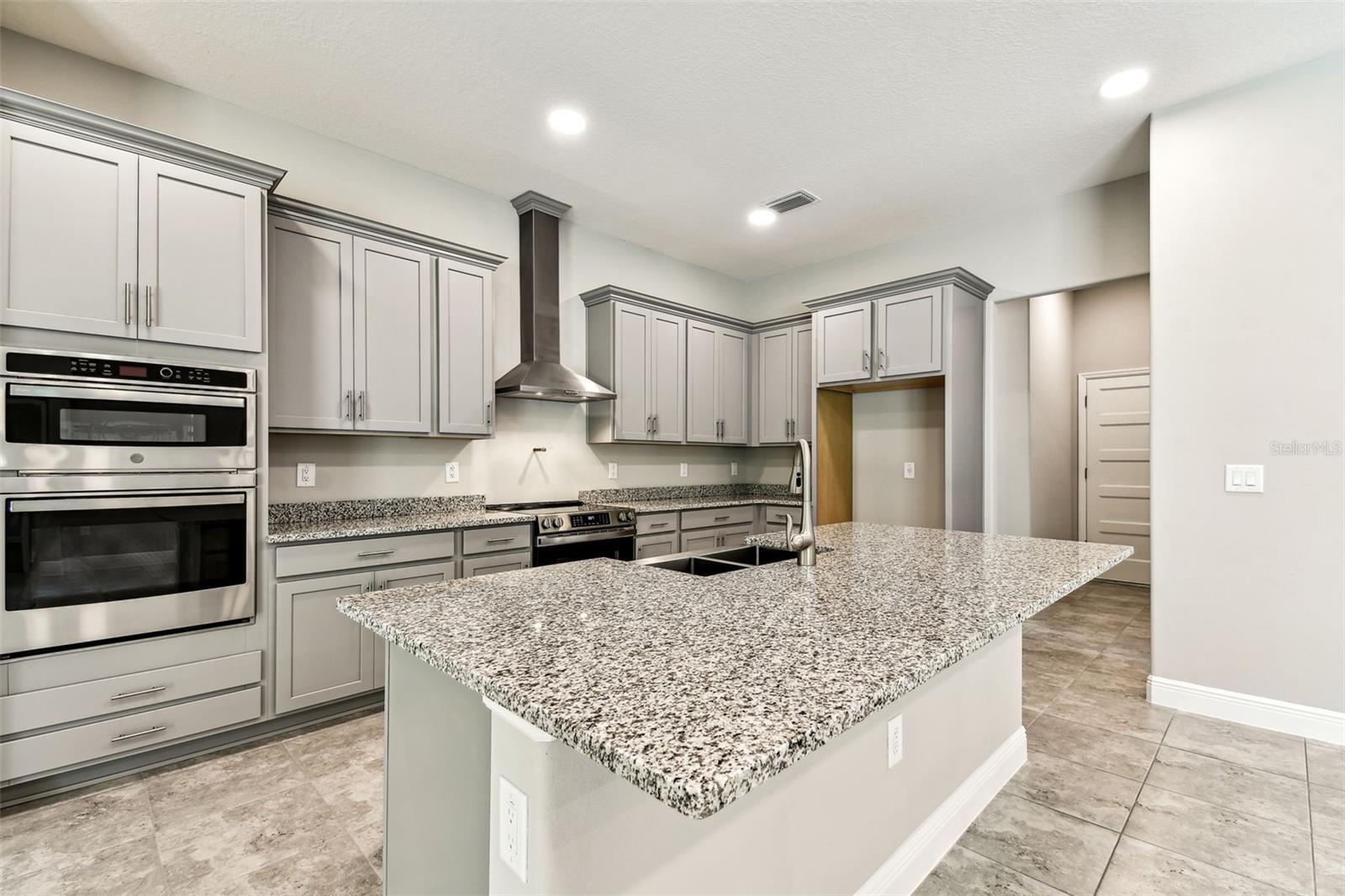 Model Home - Does not represent actual To be Built Home may show different Options