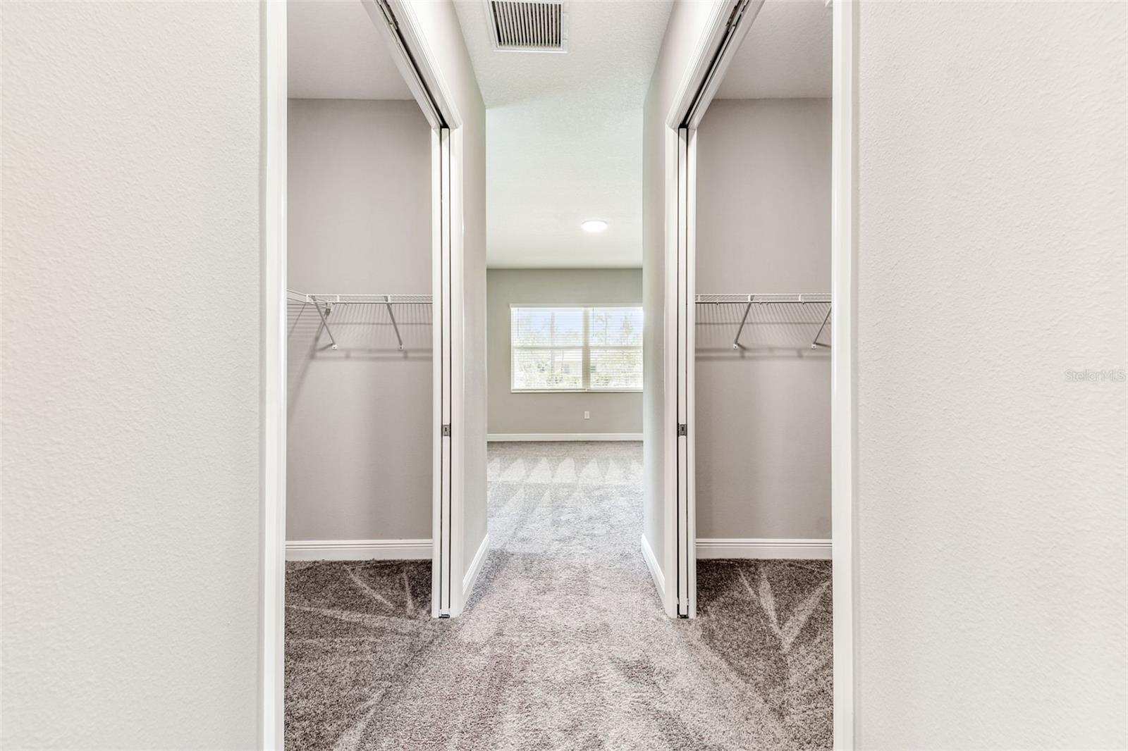 Model Home - Does not represent actual To be Built Home may show different Options