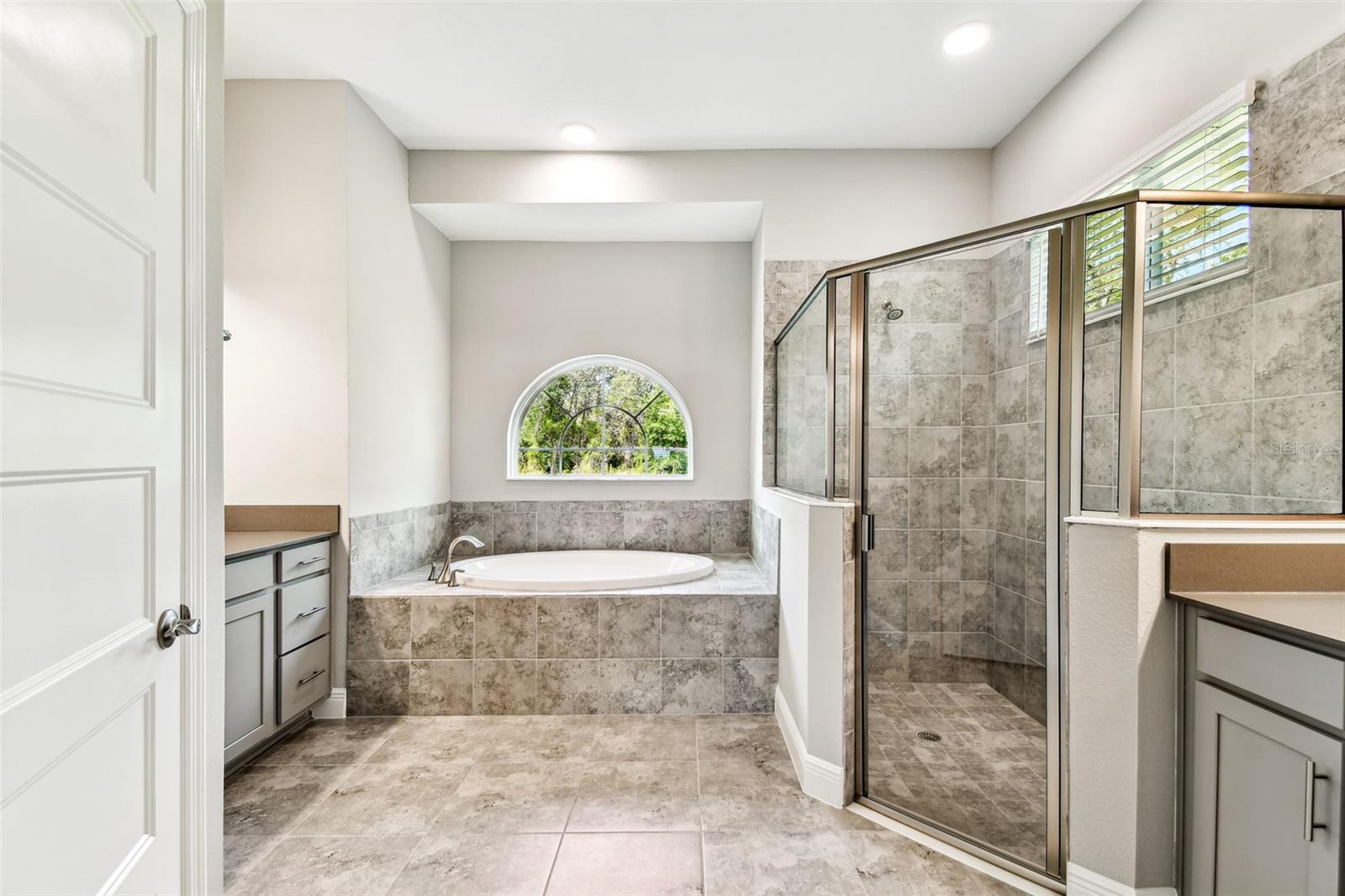 Model Home - Does not represent actual To be Built Home may show different Options