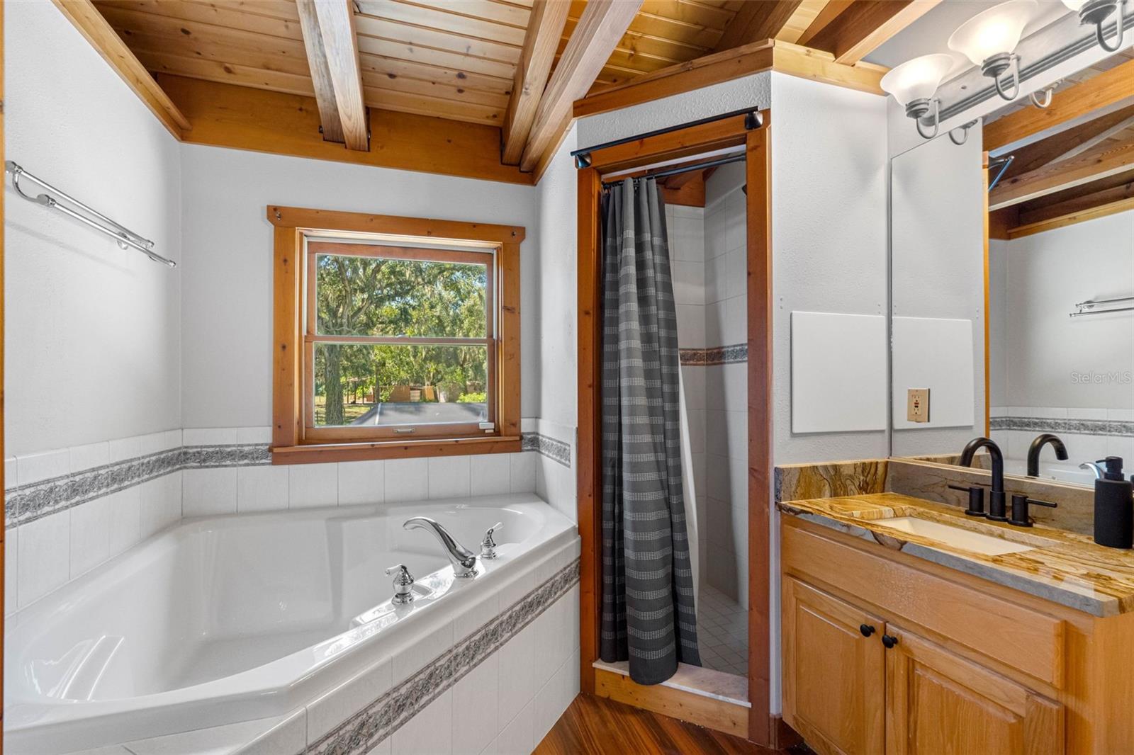 Primary Bath - 3rd floor