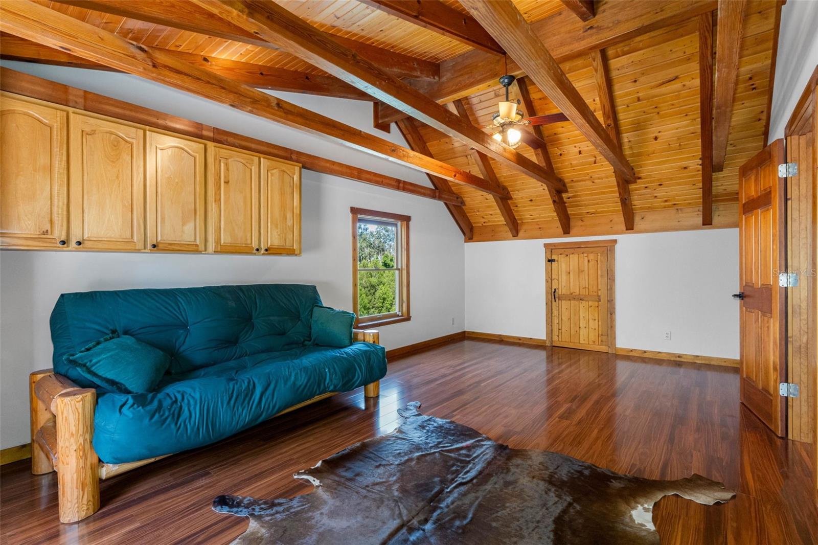 5th Bedroom - 3rd floor