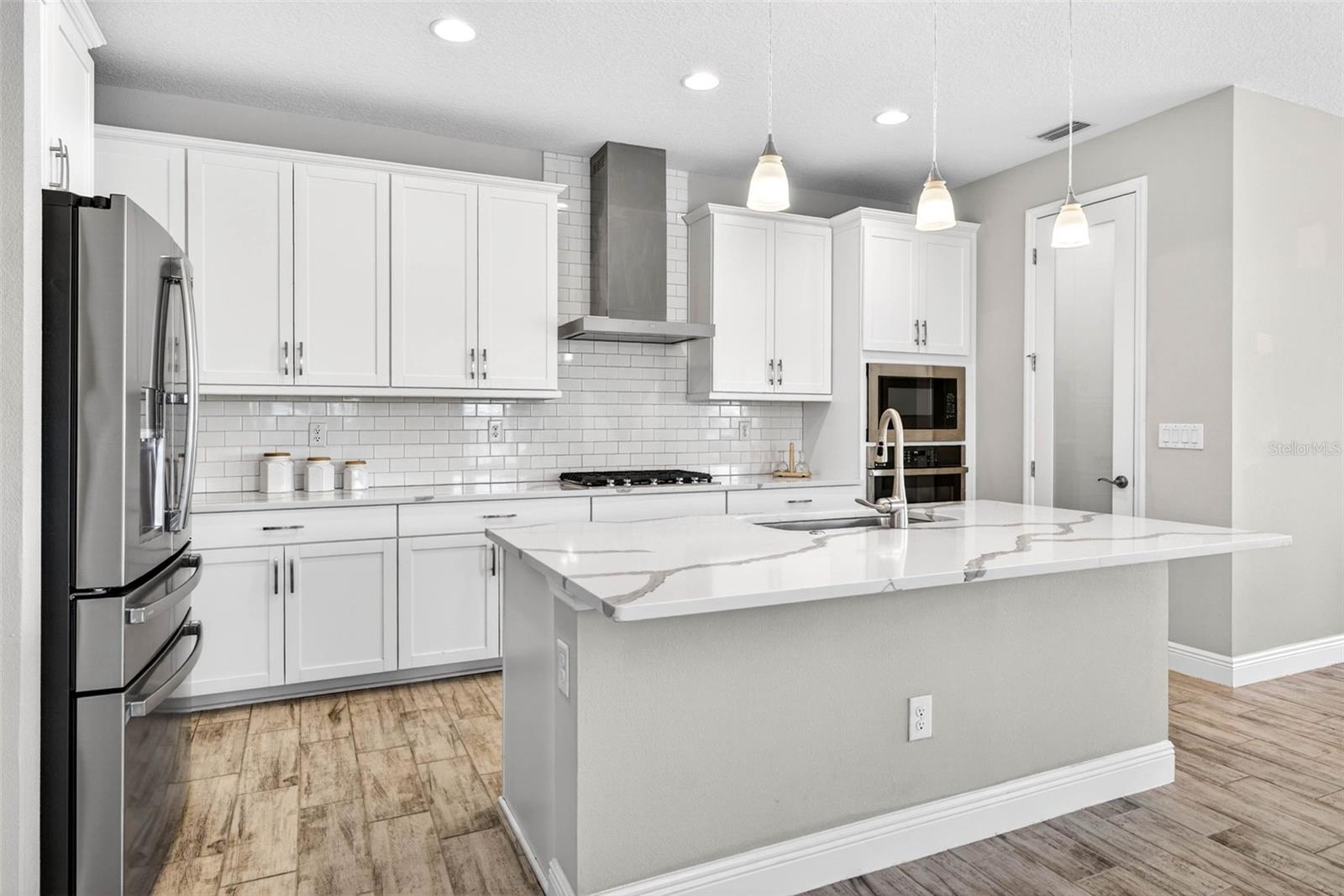 Kitchen island with sink
