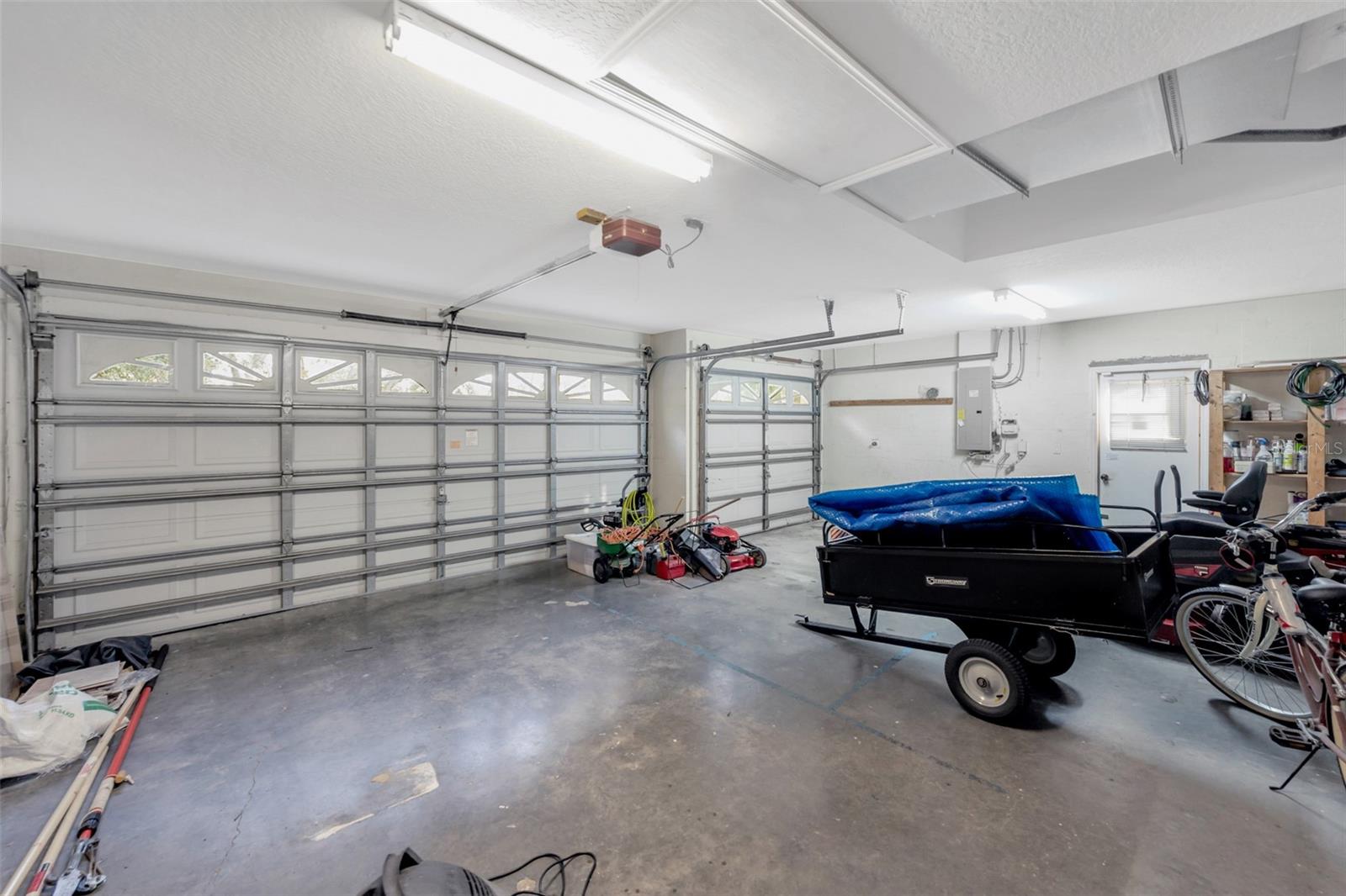 3 Car Garage