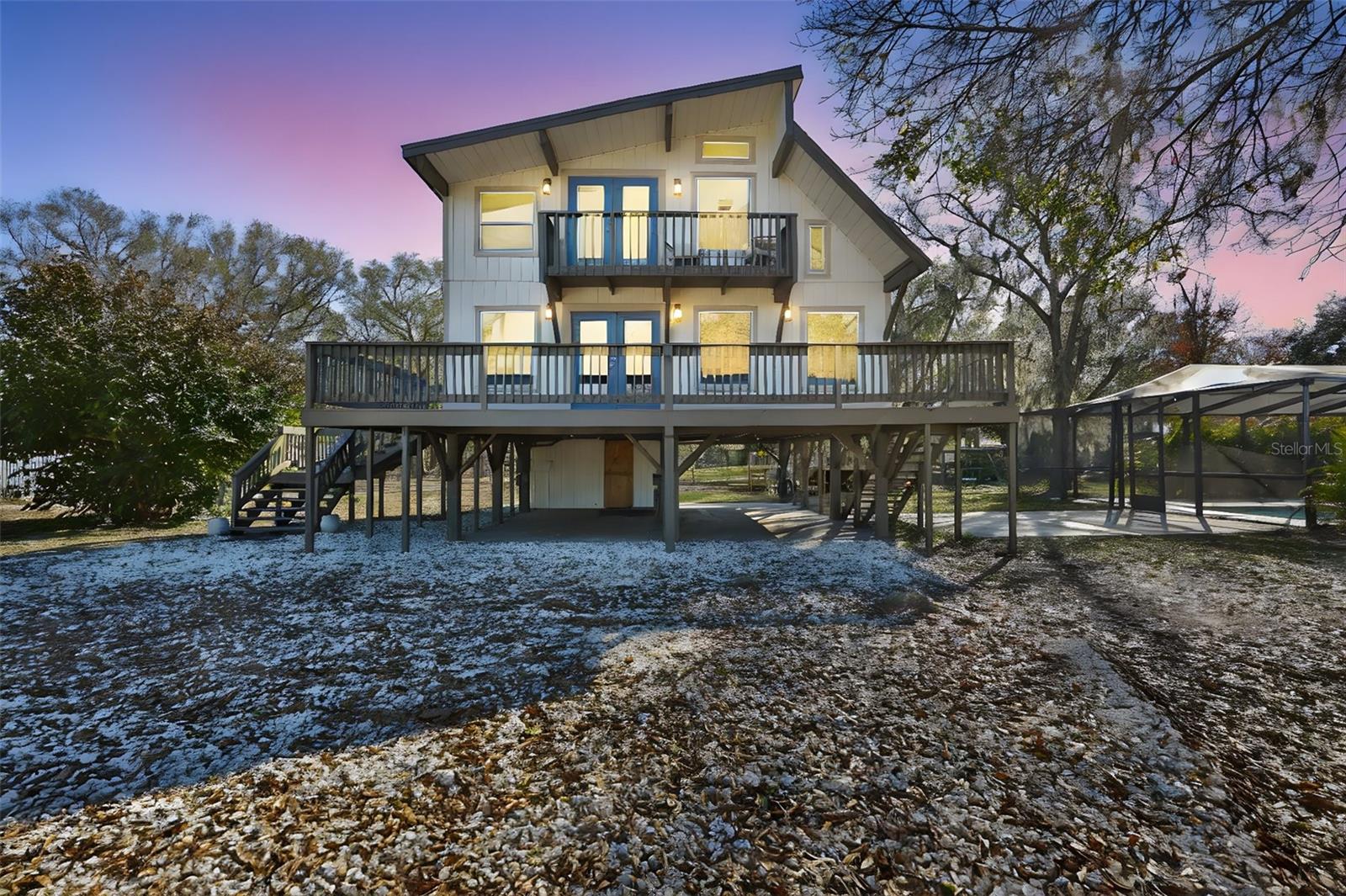 18711 Red Bird Ln - Exterior Twilight