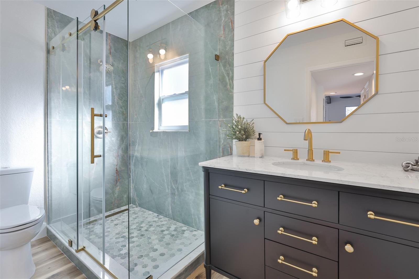 18711 Red Bird Ln - 1 Floor Bath