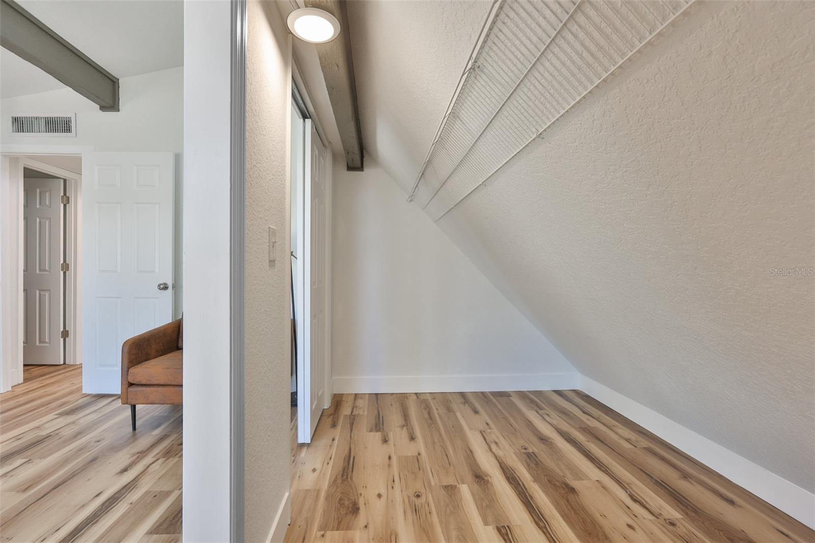 18711 Red Bird Ln - Primary Closet