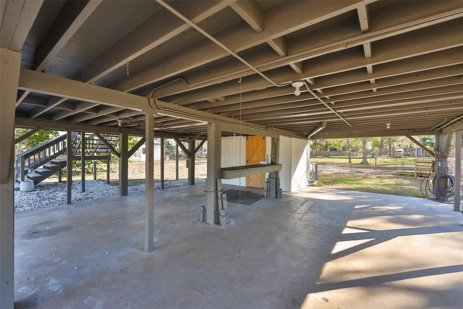 18711 Red Bird Ln - Carport / Covered Area