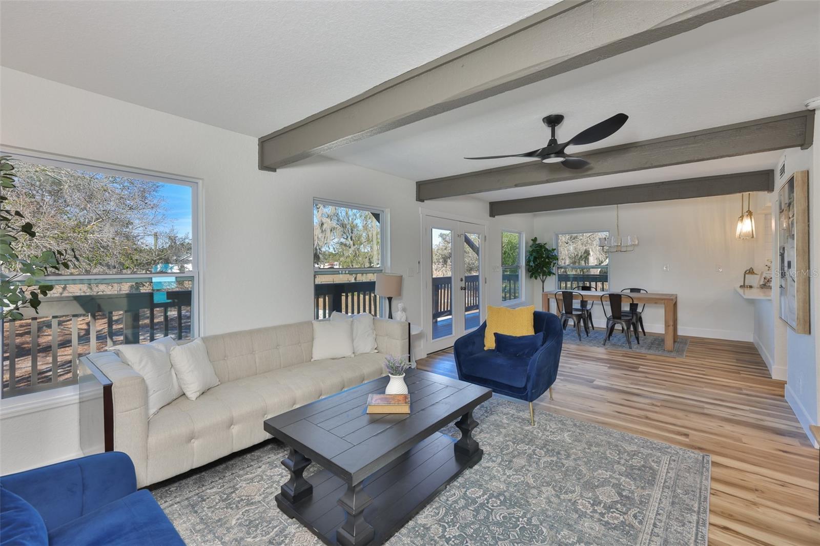 18711 Red Bird Ln - Living Area