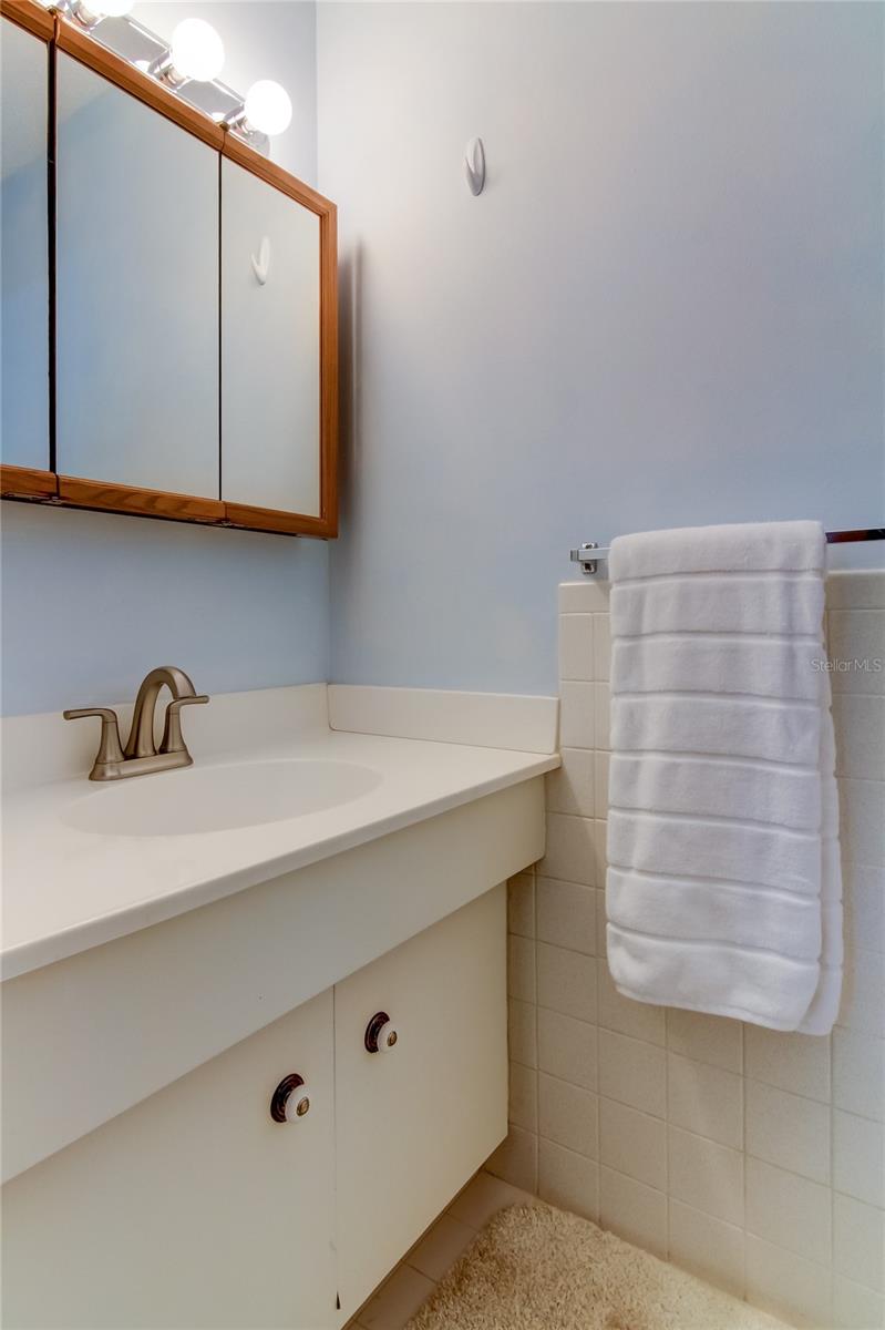 38. Half Bath in Owners Retreat  (3.3' x 6.6') Super Convenient!