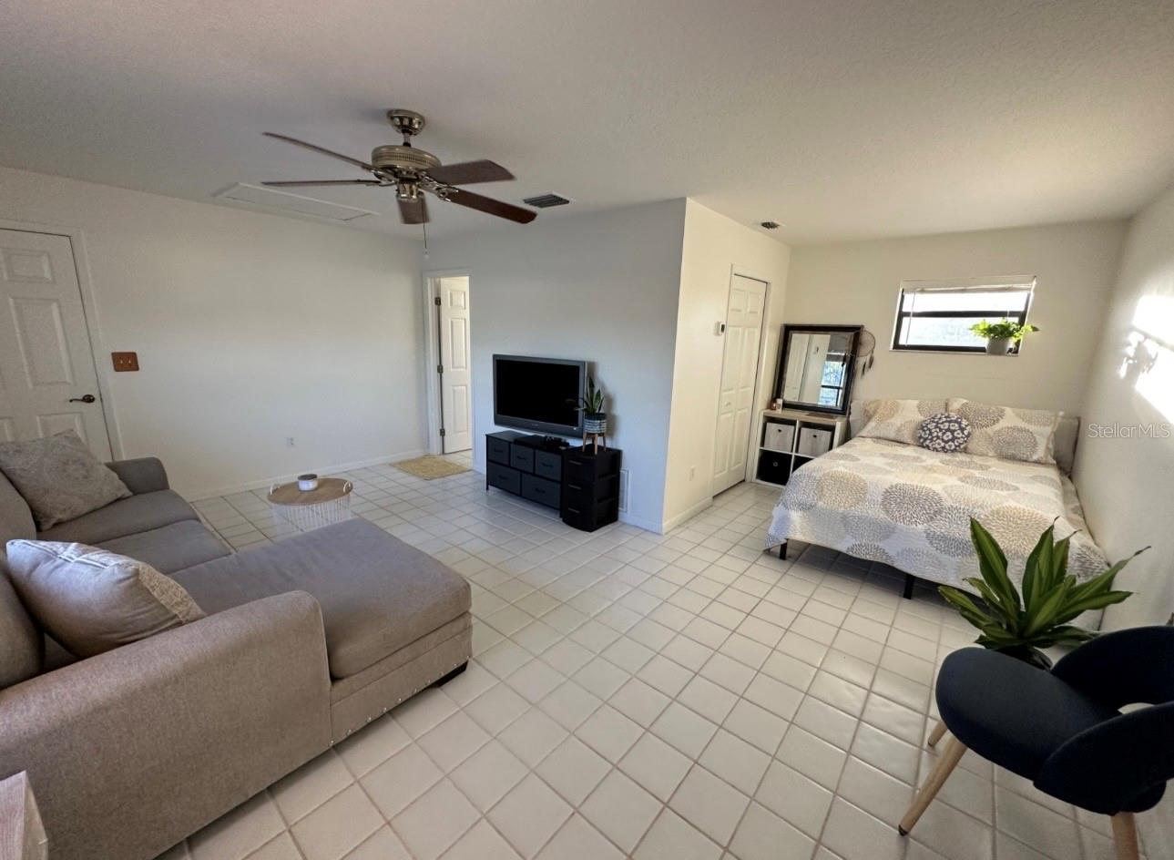 4th Bedroom (2nd Floor Primary Bedroom)