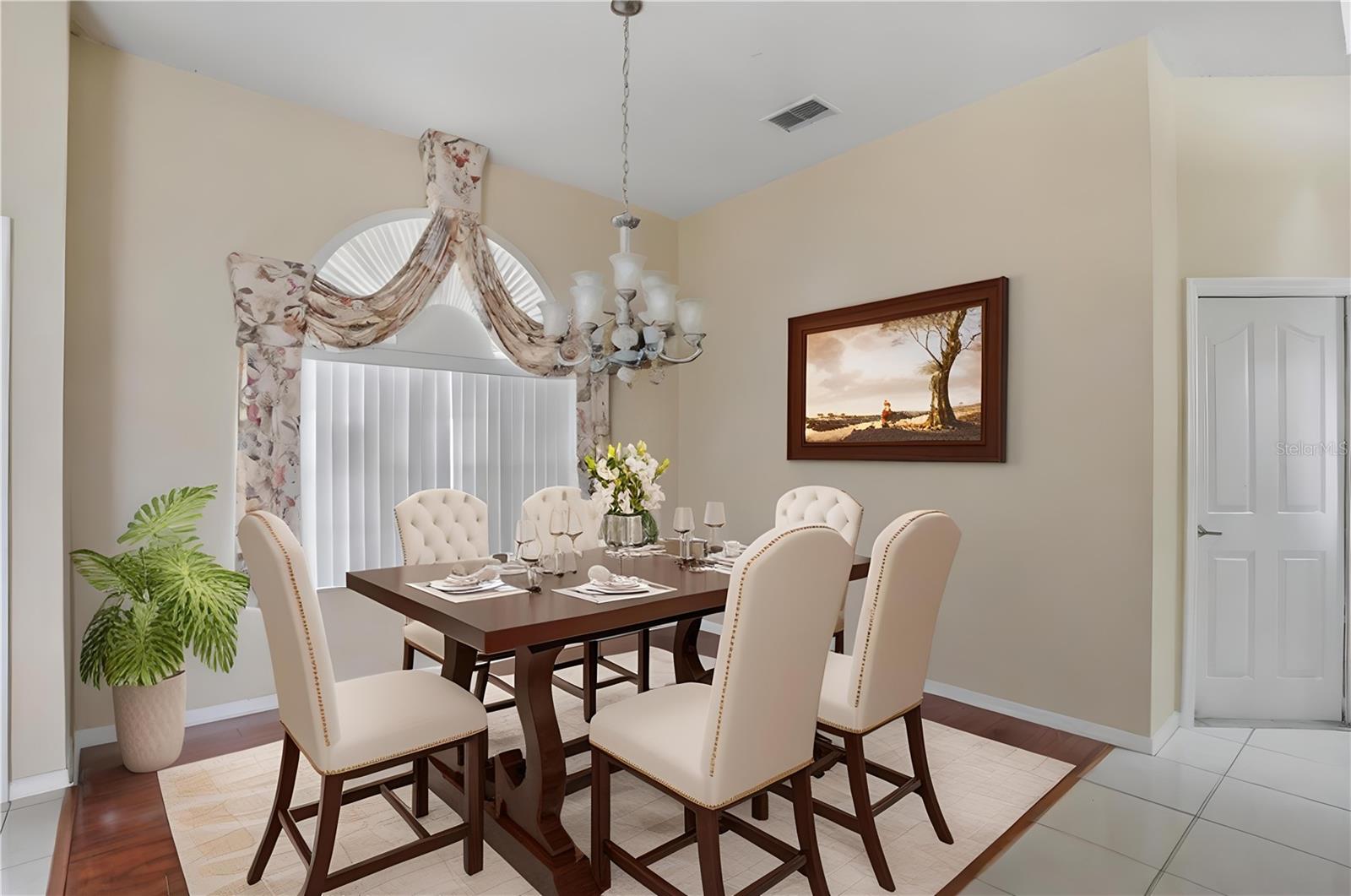 FORMAL DINING ROOM