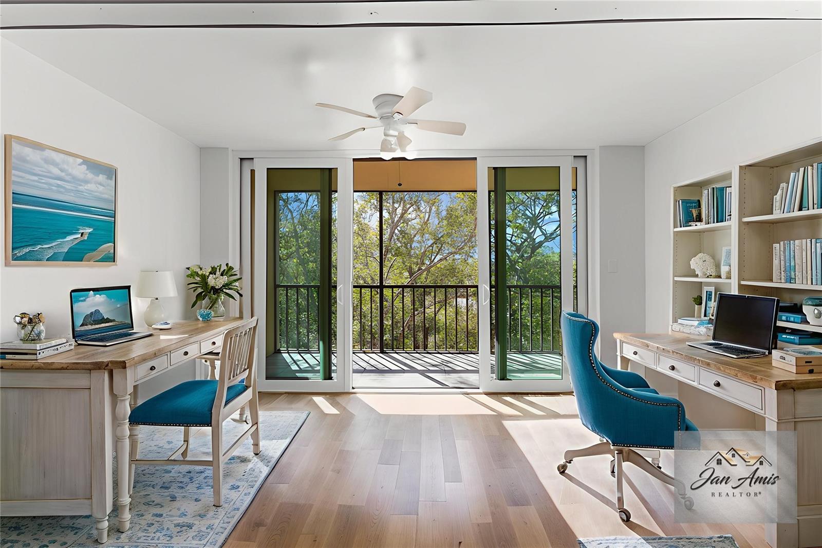 Virturally staged flex space as office