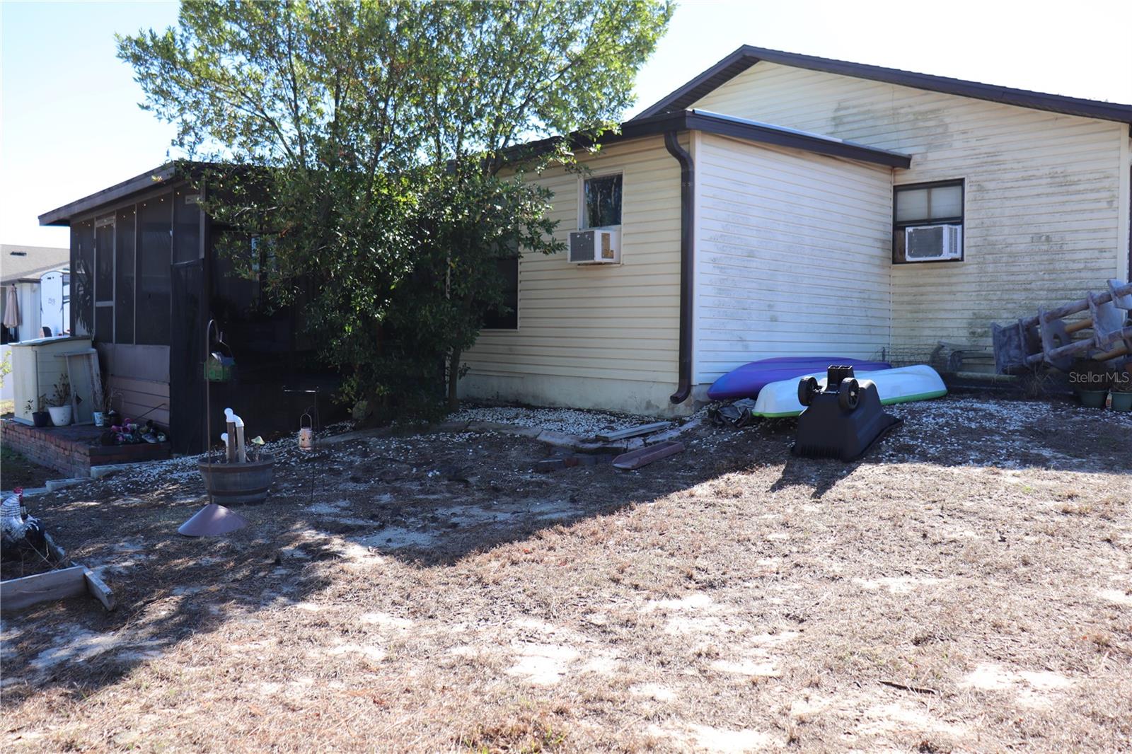 BACK VIEW FROM LEFT SIDE