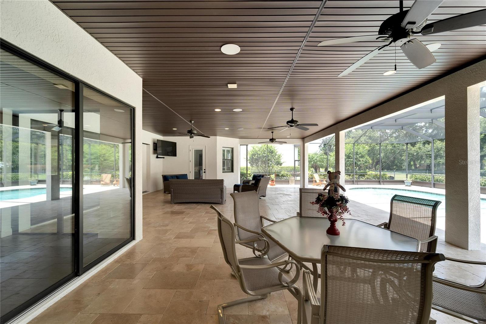 Enjoy Outdoor Florida Living!