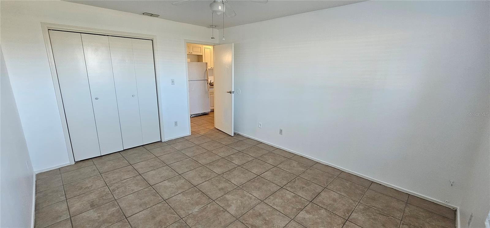 Bedroom showing closet