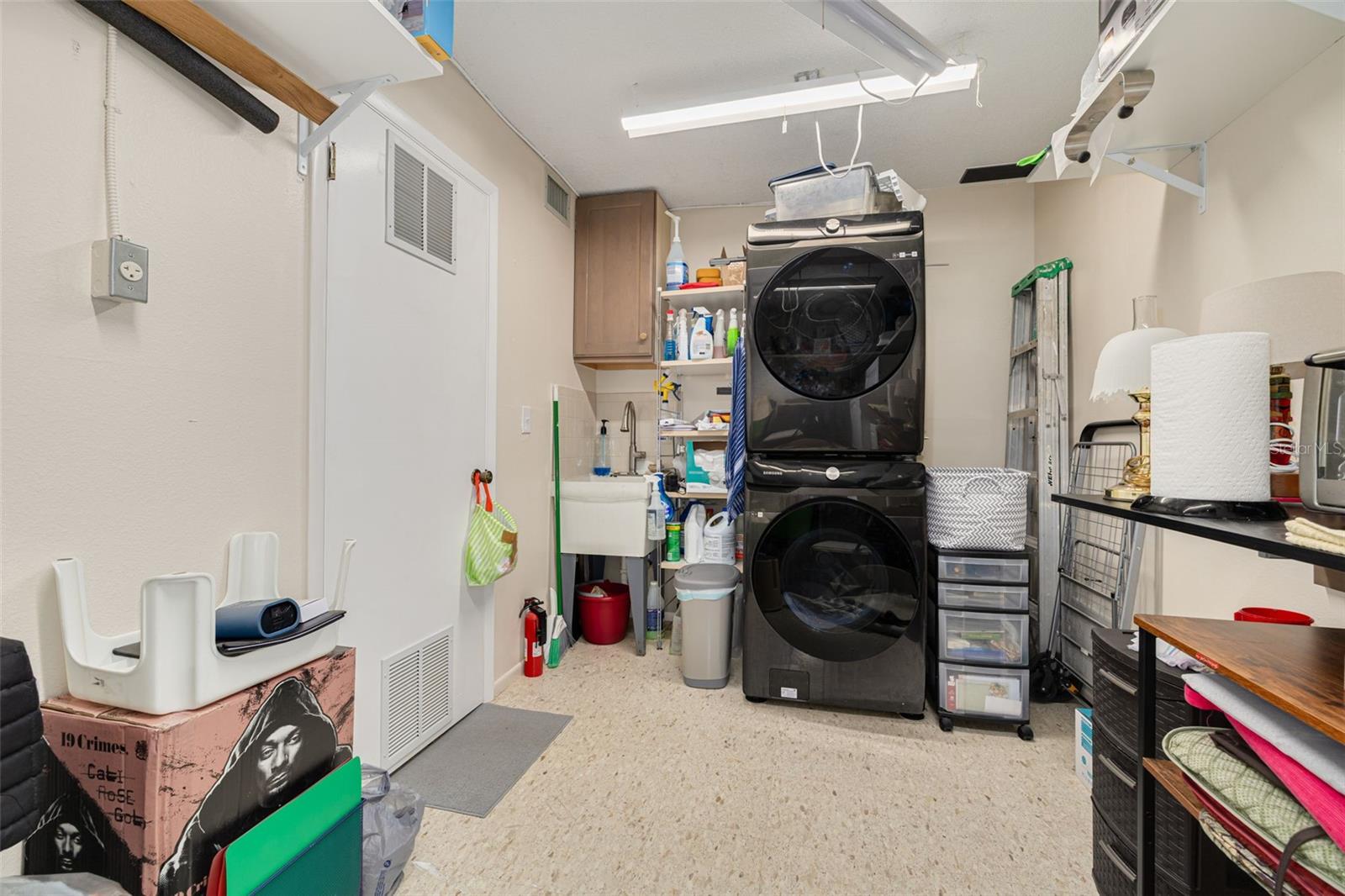 Laundry/Storage room