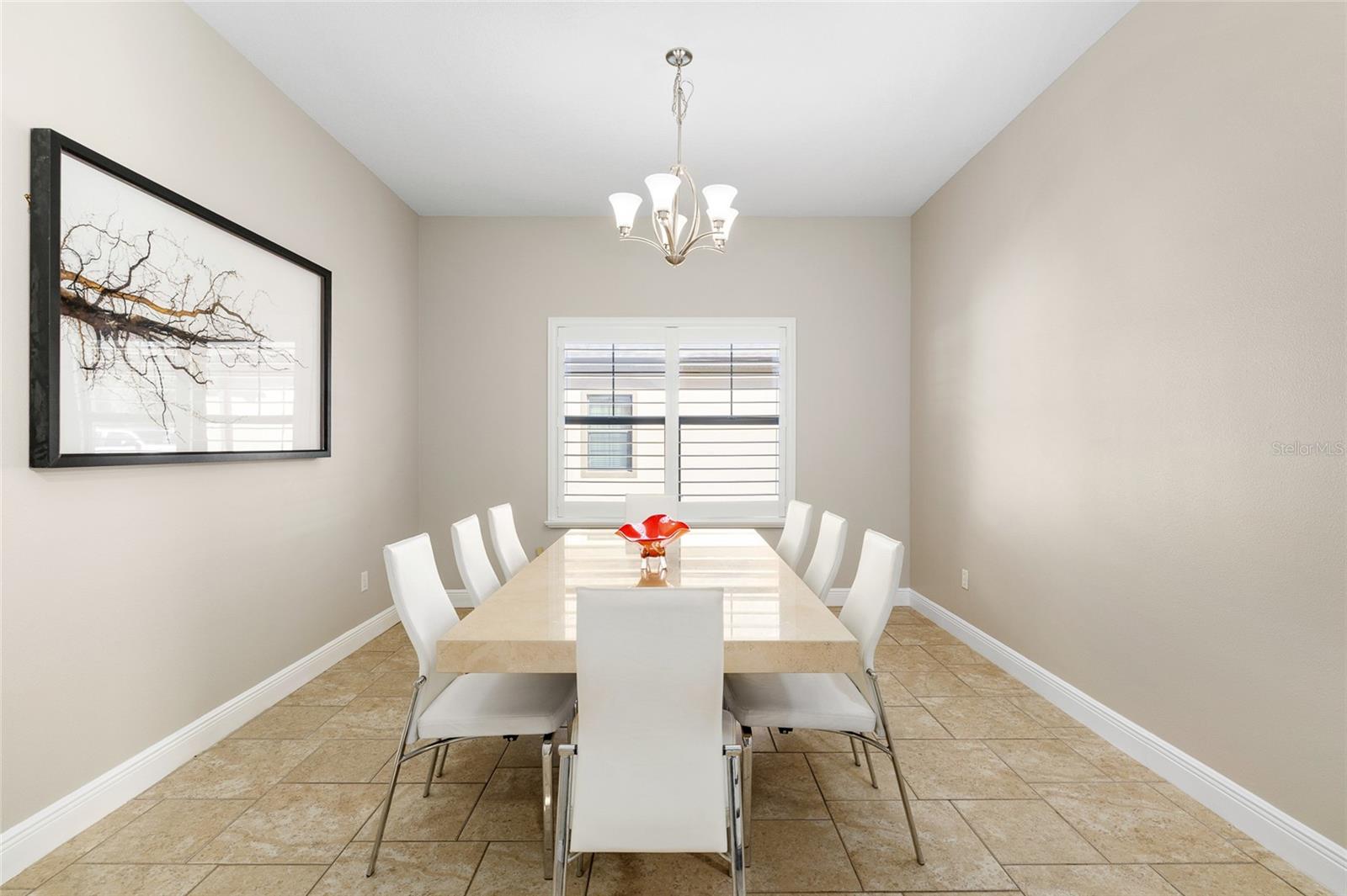 Flex Room featured as Formal Dining