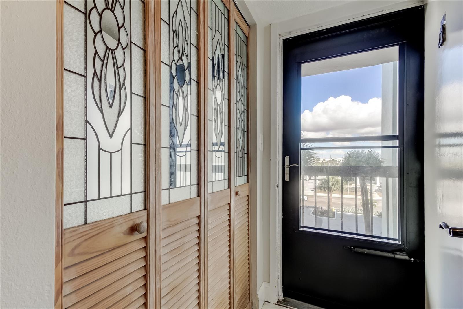 Entry with additional storage