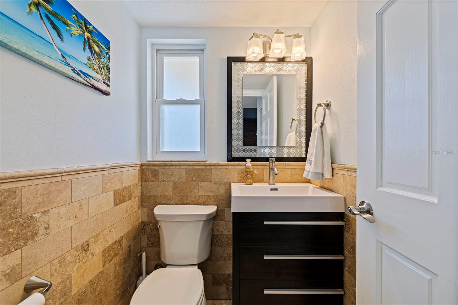 Powder 1/2 bath 2nd floor