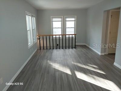 UNIT 3 - LIVING ROOM 1