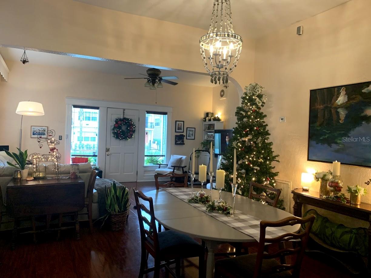 HOME - FURNISHED - PICTURES FROM LAST TENANT