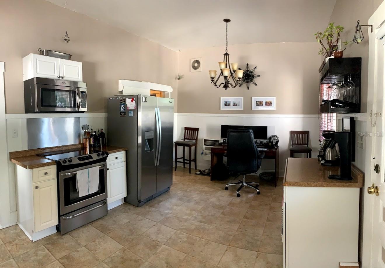 HOME - FURNISHED - PICTURES FROM LAST TENANT