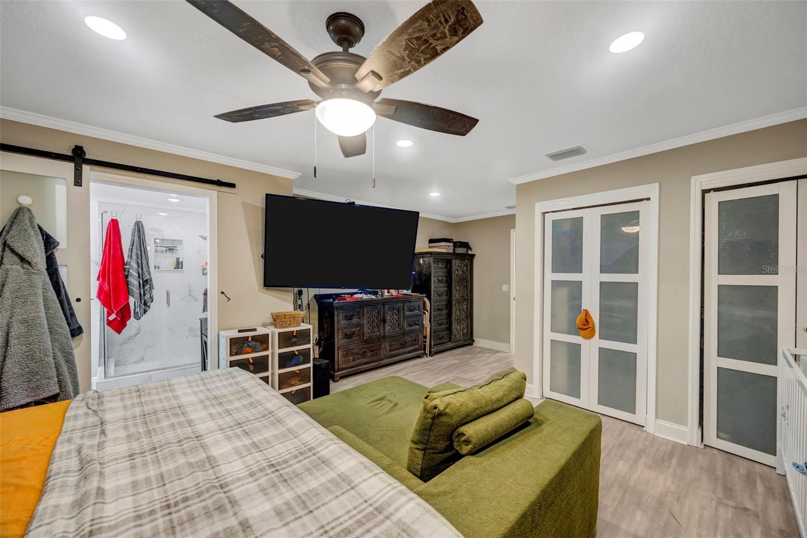 Primary walk-ins and ensuite