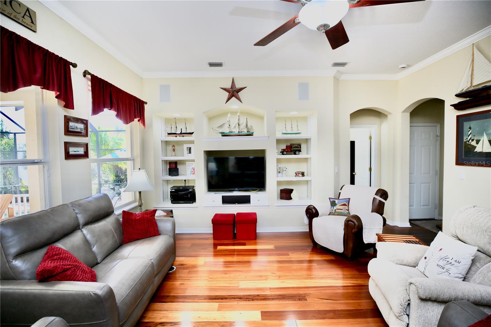 built in shelves of great room