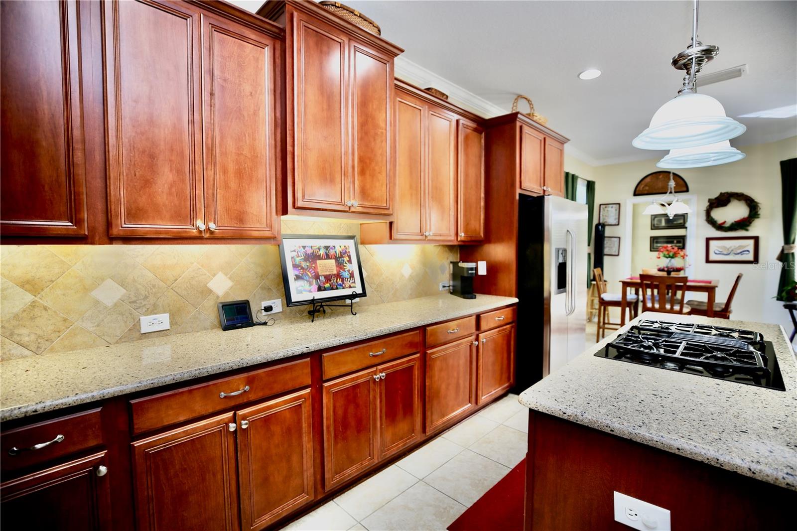 cooking island with gas