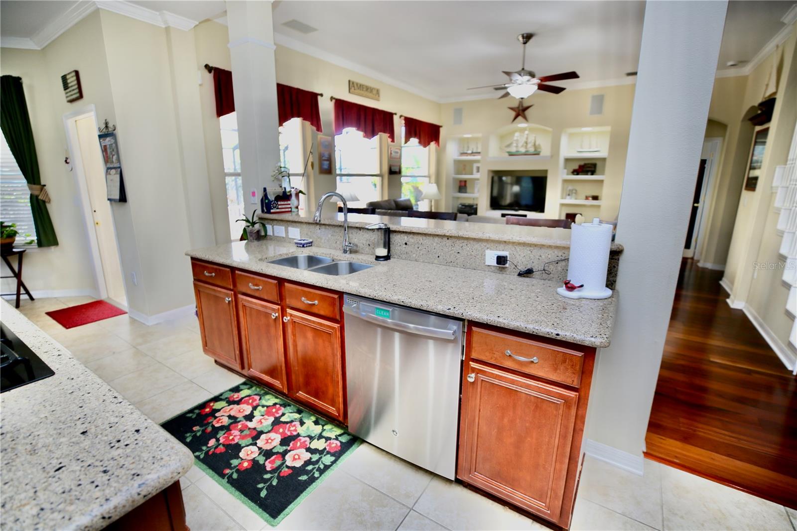 open plan, leaving the kitchen open to guest