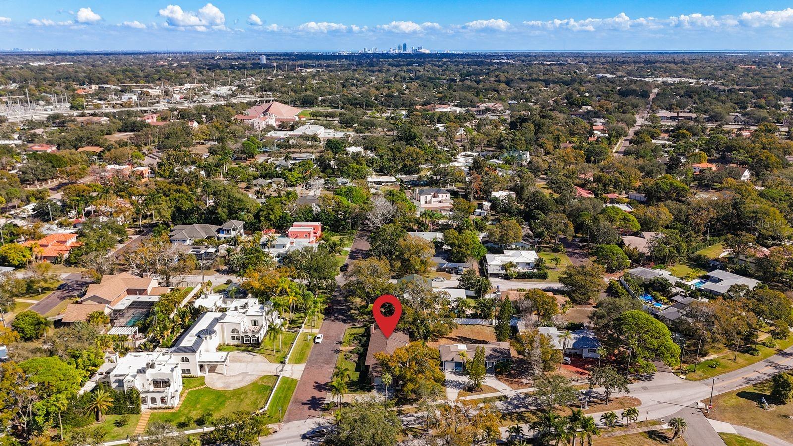 20 Minutes from Downtown