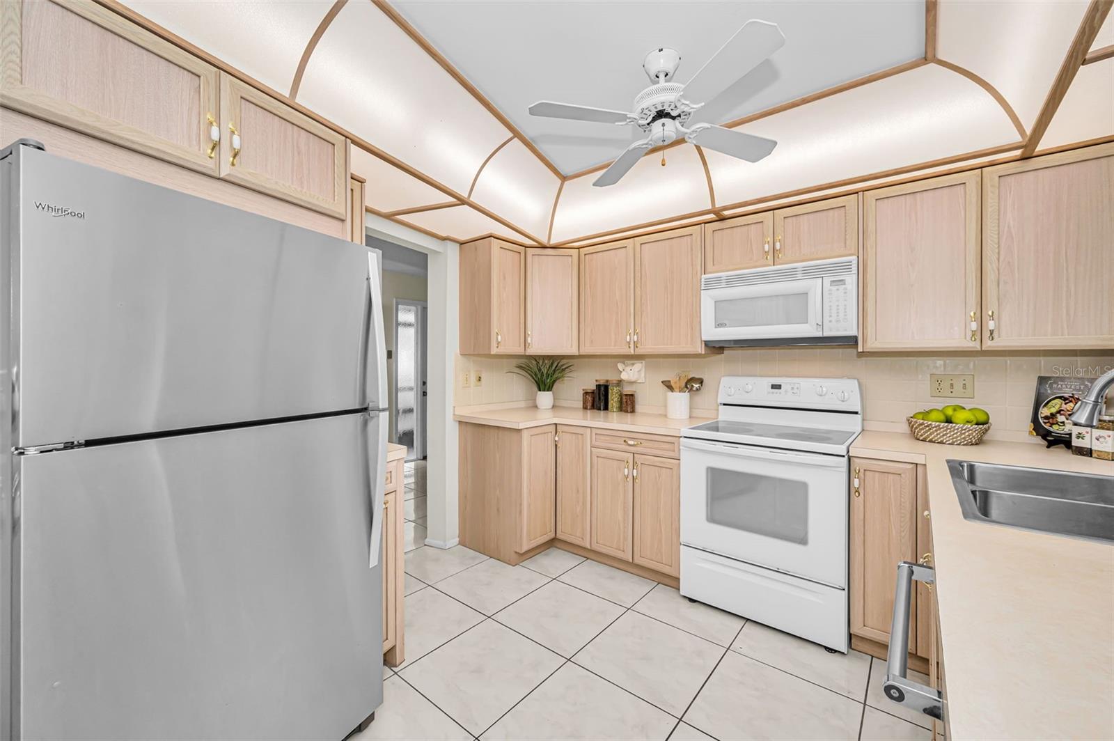 Ample Cabinet Space
