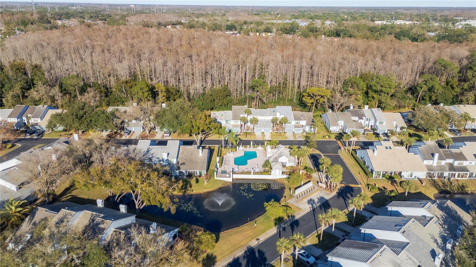 A cozy community in an idyllic quiet setting!