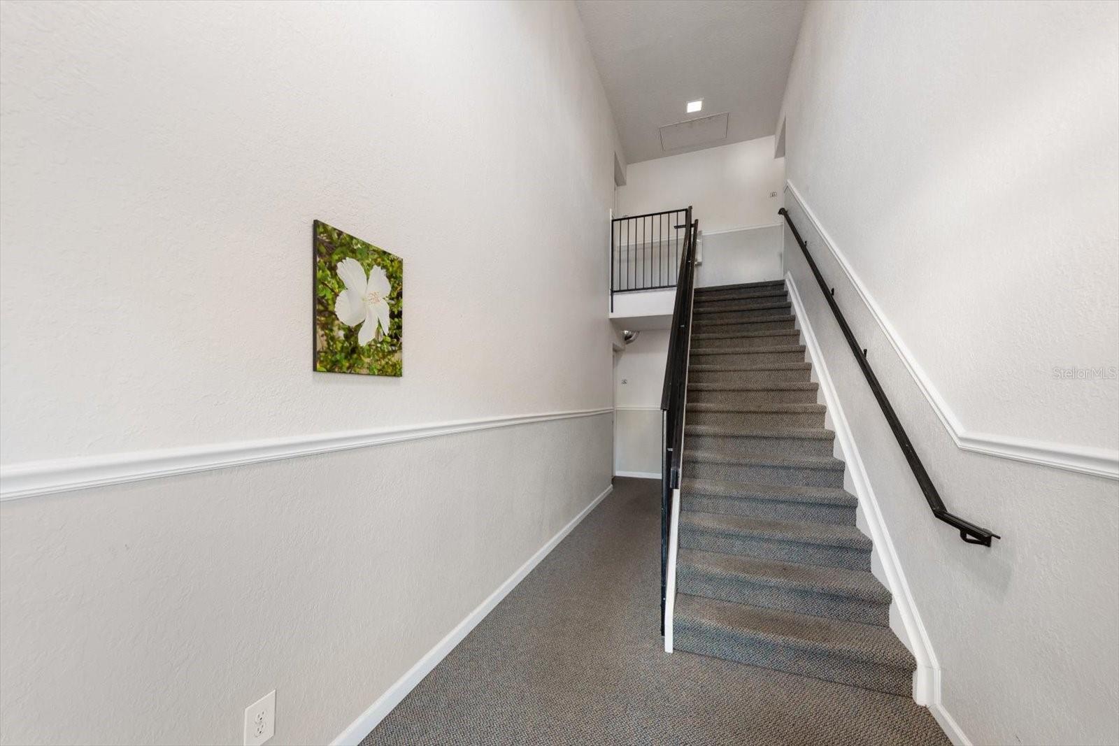 Each quad has a private entry. 158A is lower left.