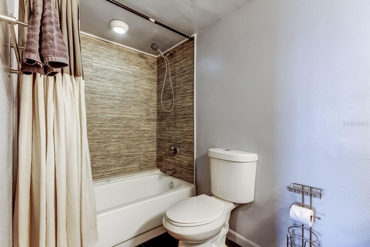 Primary Full Bathroom