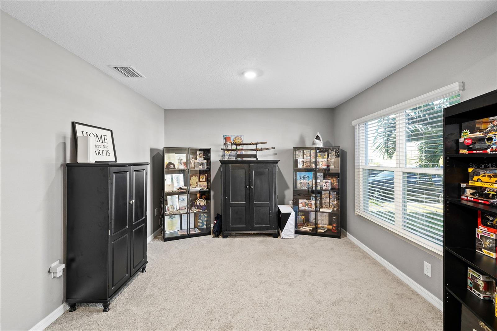 First-floor flex room