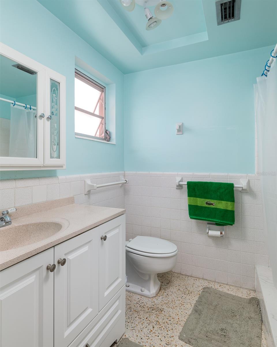 Primary En-Suite bathroom w/Shower only.