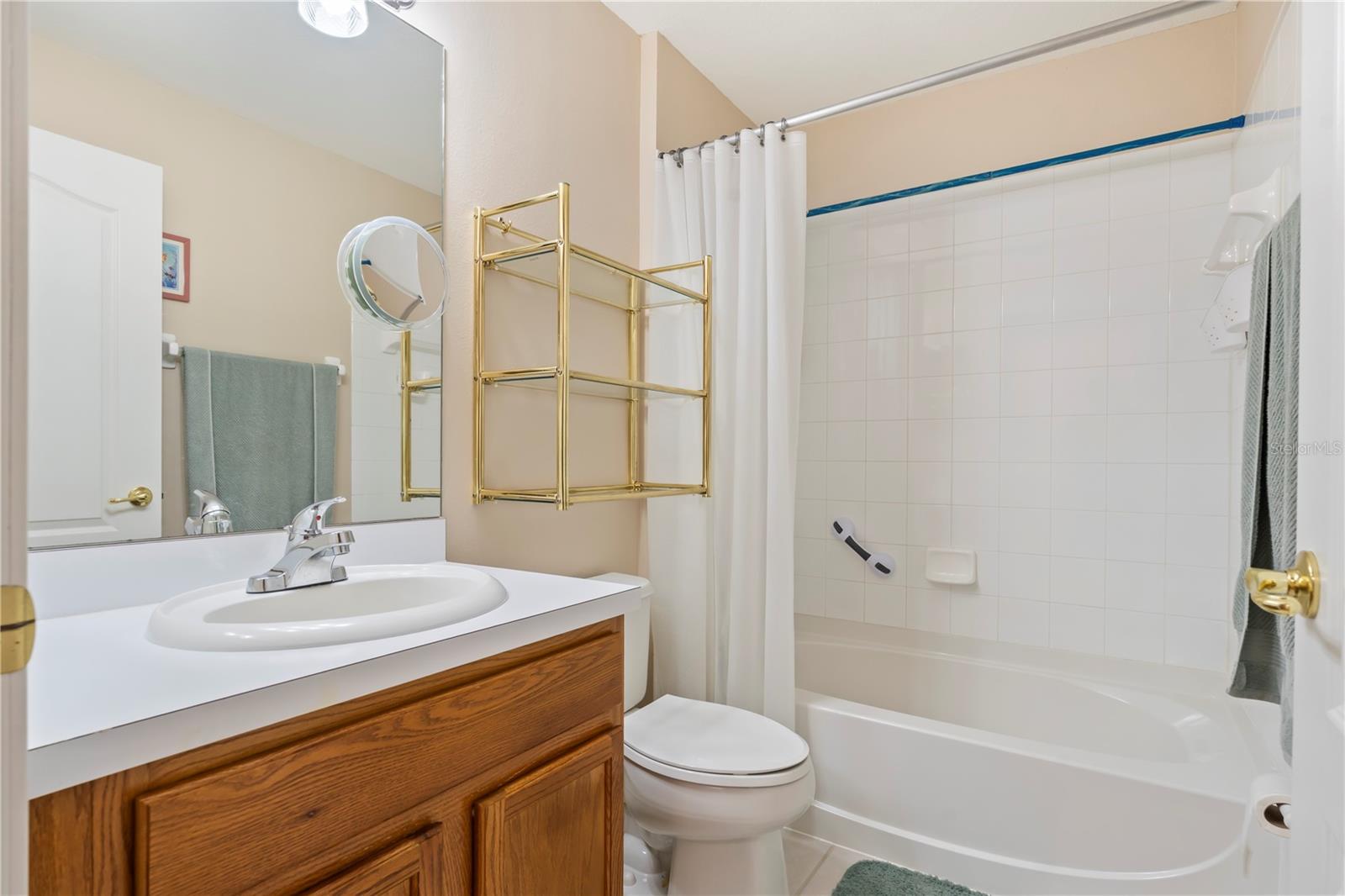 Secondary BathroomWell-maintained full bathroom conveniently located near the secondary bedrooms.