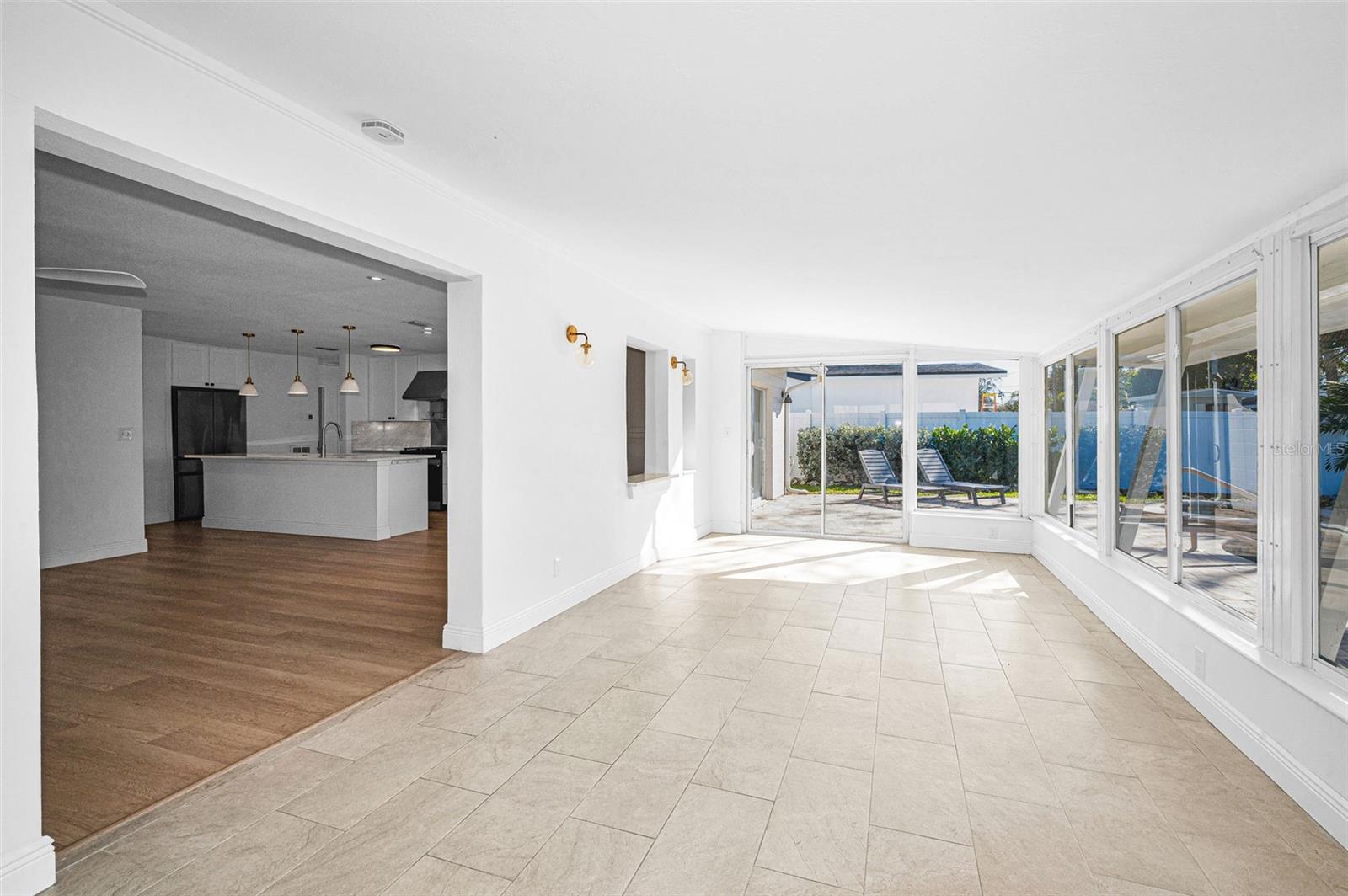 Sunroom -air conditioned