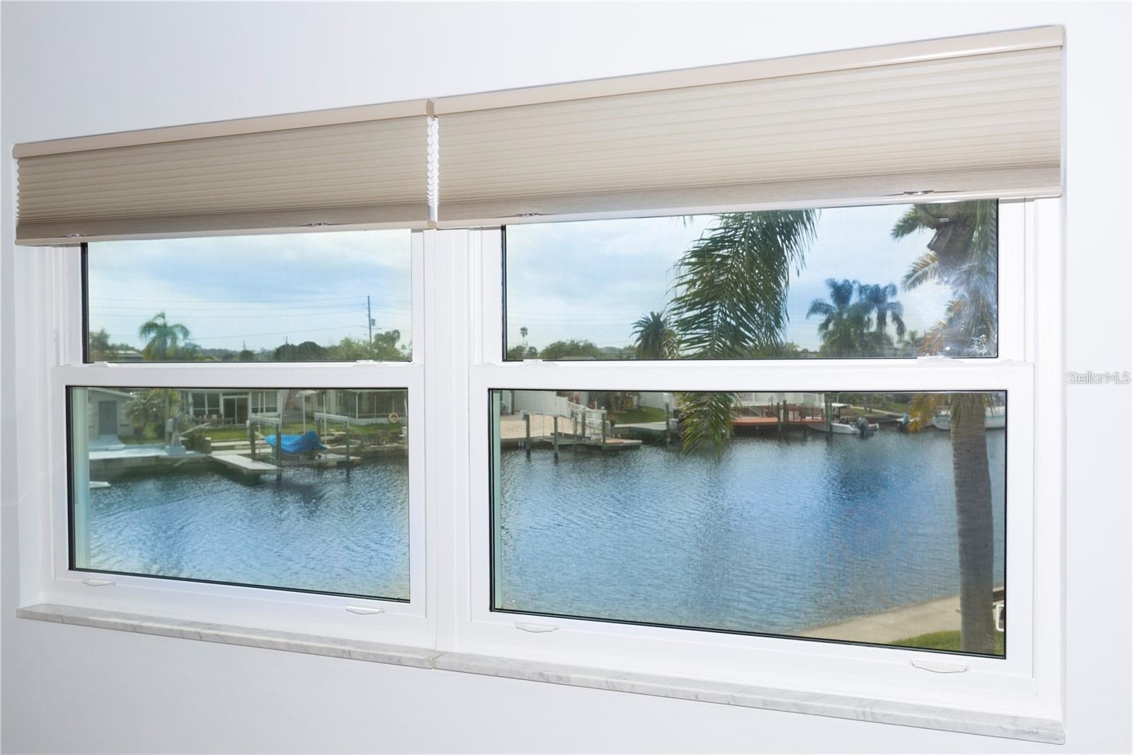 WATERVIEW WITH NEWER WINDOWS