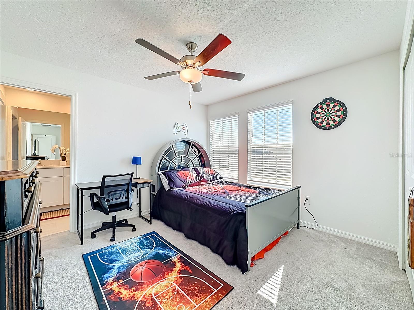 Bathroom 5 with Jack-and-Jill bathroom