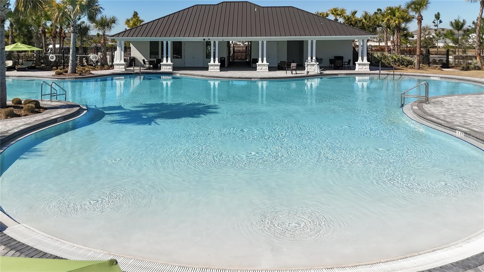 Amenities include a swimming pool, clubhouse, picnic areas, dog park, playground, basketball courts, and pickleball courts.