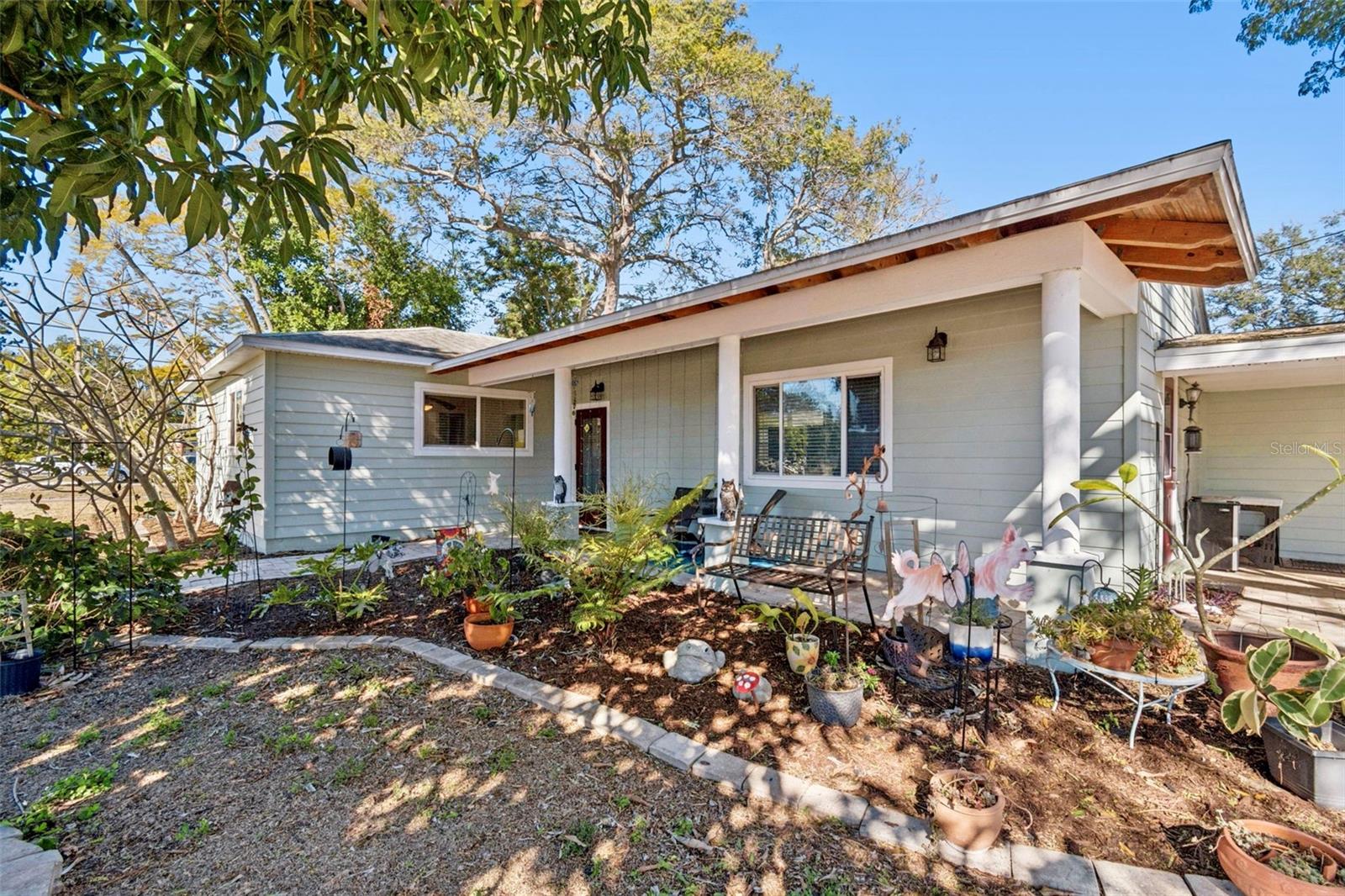 Lovely Stetson area home