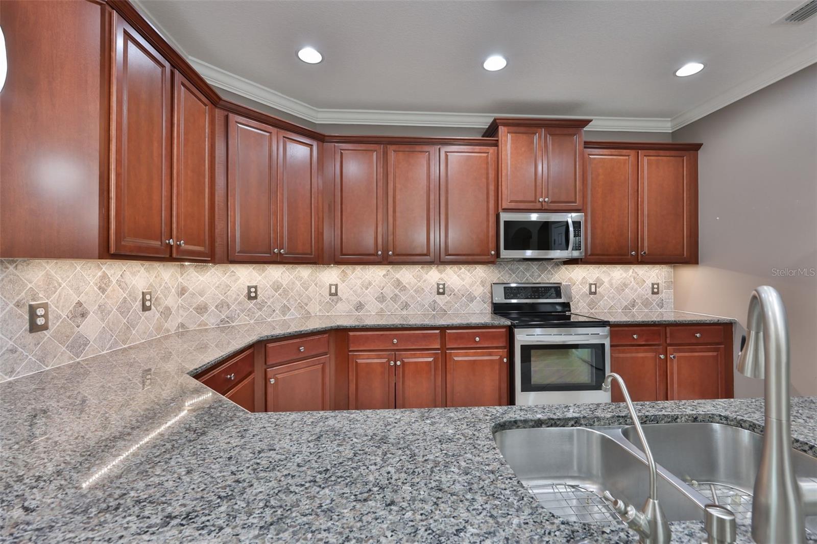 Granite, Stainless package